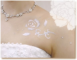 ブライダルエステのお供に…。前撮りまたは披露宴でいつも以上に輝くお肌になる為にキラキラのボディアートをしてみませんか？