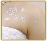 ブライダルエステのお供に…。前撮りまたは披露宴でいつも以上に輝くお肌になる為にキラキラのボディアートをしてみませんか？