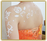 ブライダルエステのお供に…。前撮りまたは披露宴でいつも以上に輝くお肌になる為にキラキラのボディアートをしてみませんか？