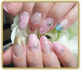 ブライダルエステのお供に…。前撮りまたは披露宴でいつも以上に輝くお肌になる為にキラキラのボディアートをしてみませんか？