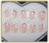 ブライダルエステのお供に…。前撮りまたは披露宴でいつも以上に輝くお肌になる為にキラキラのボディアートをしてみませんか？